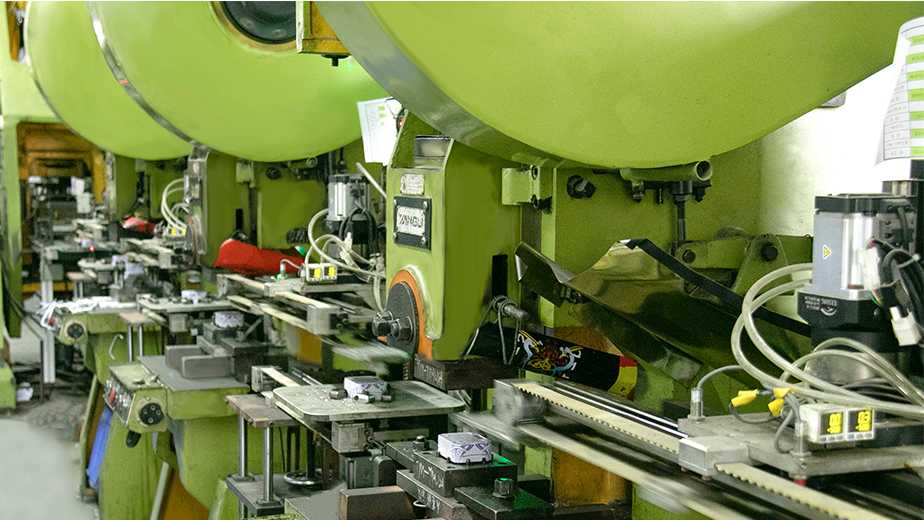 10条铁盒全自动线 10条铁盒全自动线